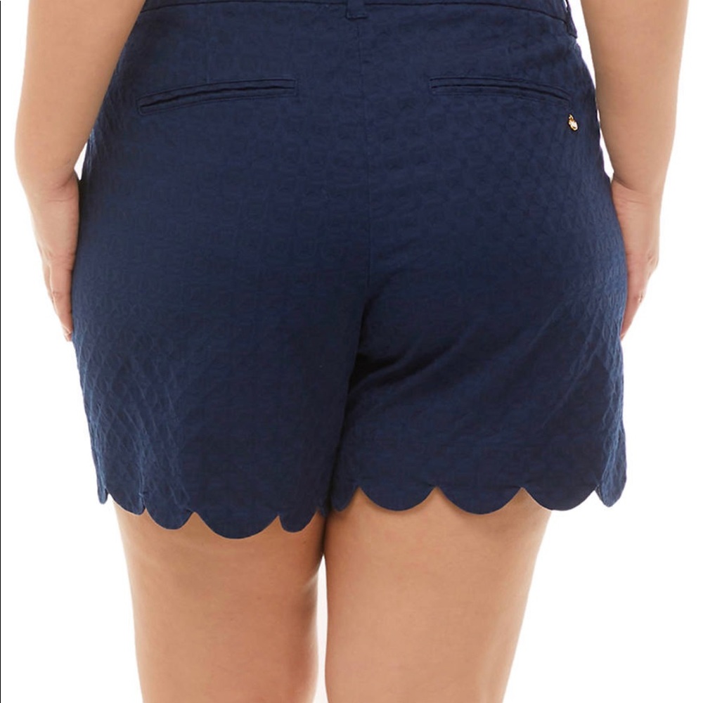Crown and Ivy Scallop Plus Shorts